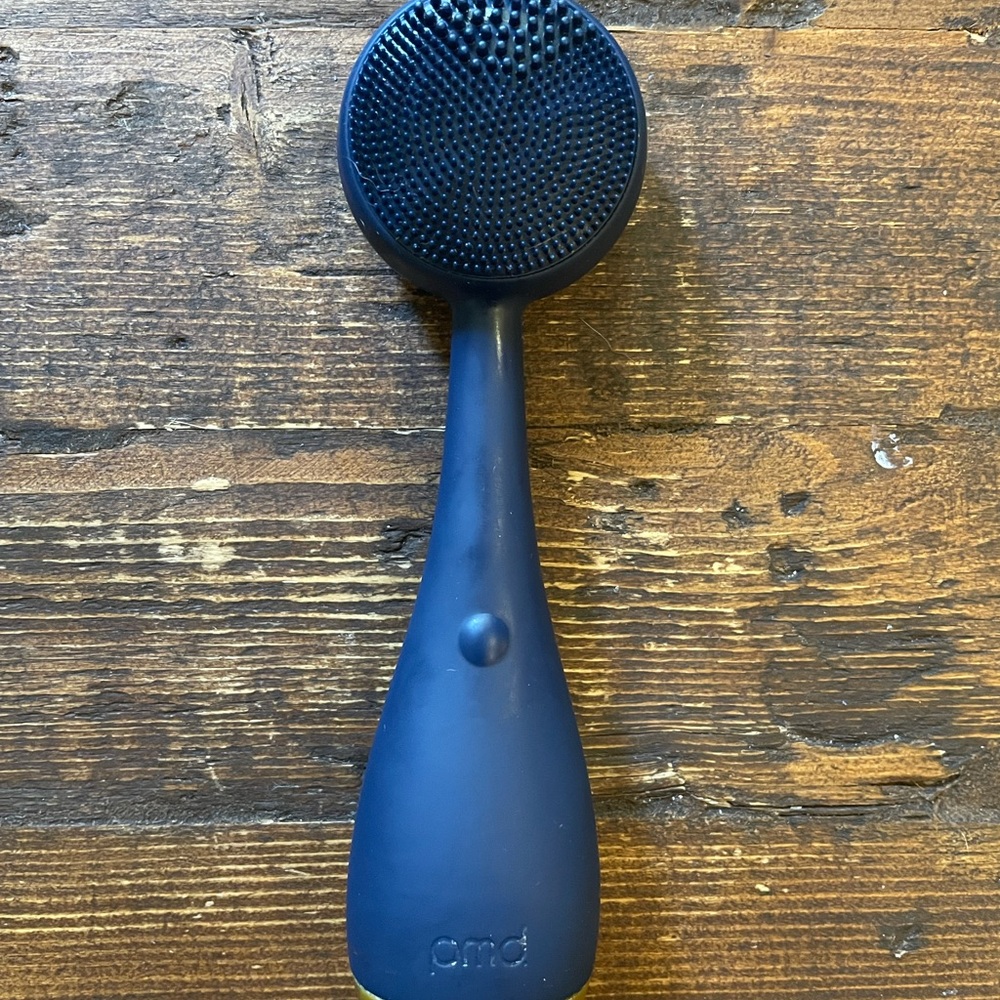 PMD Clean Facial Cleansing Device